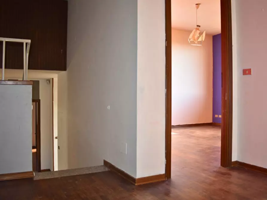 Immagine 48 di Villa in vendita  in Strada Martinella a Parma