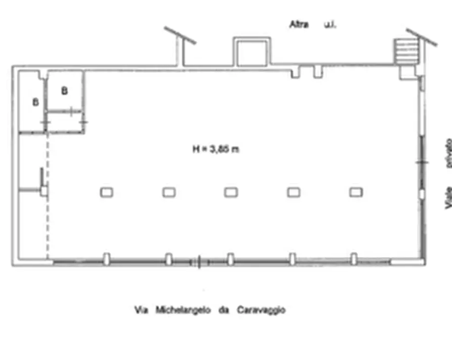 Immagine 12 di Negozio in affitto  in Via Michelangelo da Caravaggio a Napoli