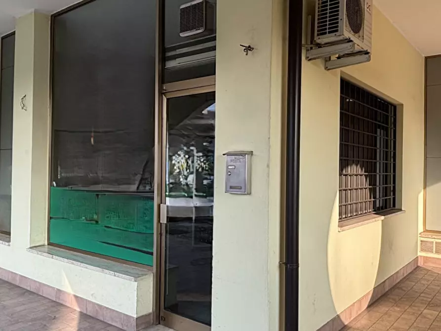 Immagine 2 di Attività commerciale in vendita  a Conselve