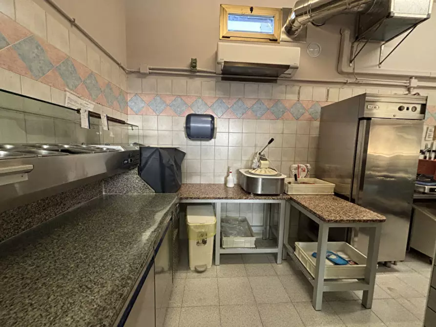 Immagine 10 di Attività commerciale in vendita  a Conselve