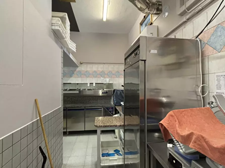 Immagine 13 di Attività commerciale in vendita  a Conselve