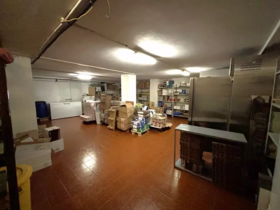 Immagine 20 di Attività commerciale in vendita  a Conselve