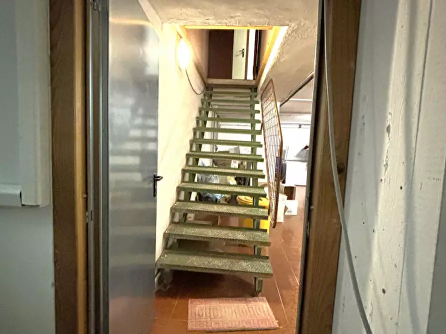 Immagine 25 di Attività commerciale in vendita  a Conselve