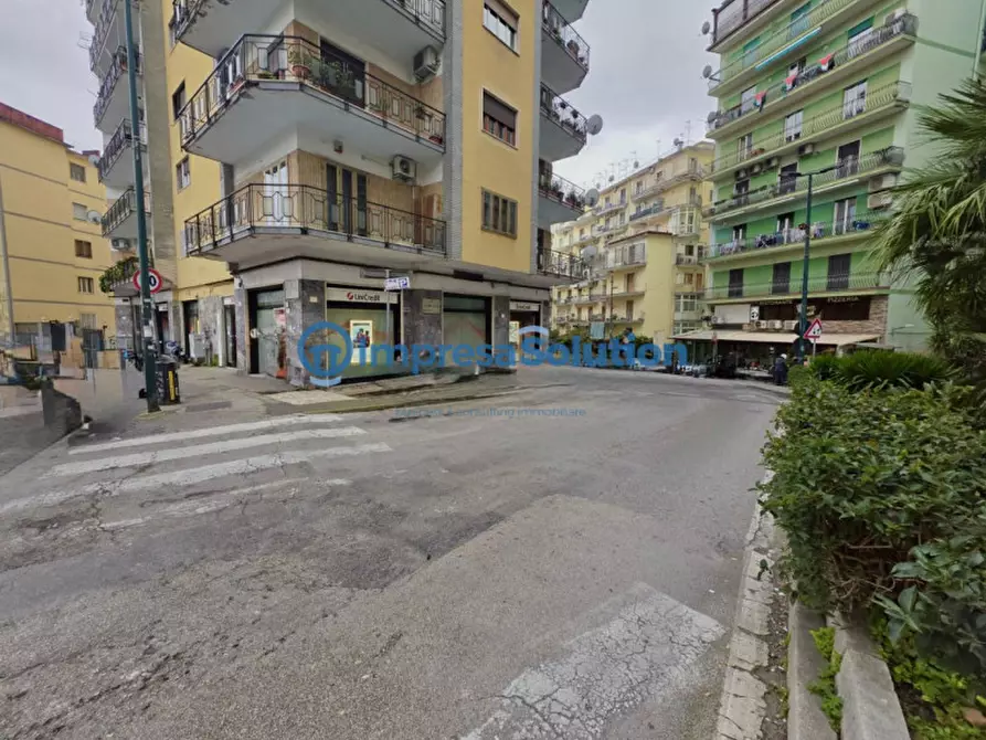 Immagine 2 di Negozio in vendita  in Via San Giacomo dei Capri a Napoli