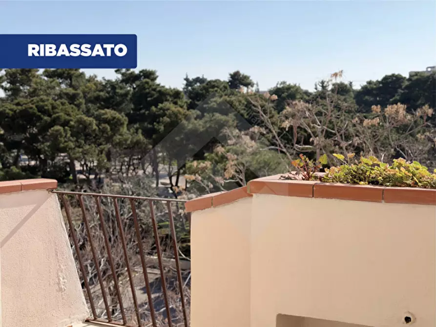 Immagine 1 di Appartamento in vendita  in Viale Antonio Gramsci, 16 a Andria