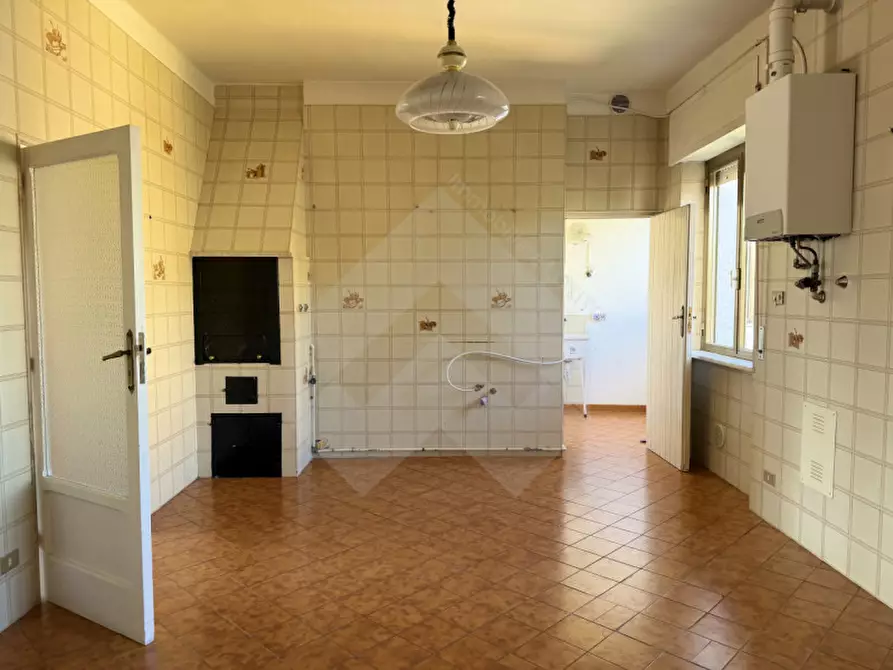 Immagine 5 di Appartamento in vendita  in Viale Antonio Gramsci, 16 a Andria