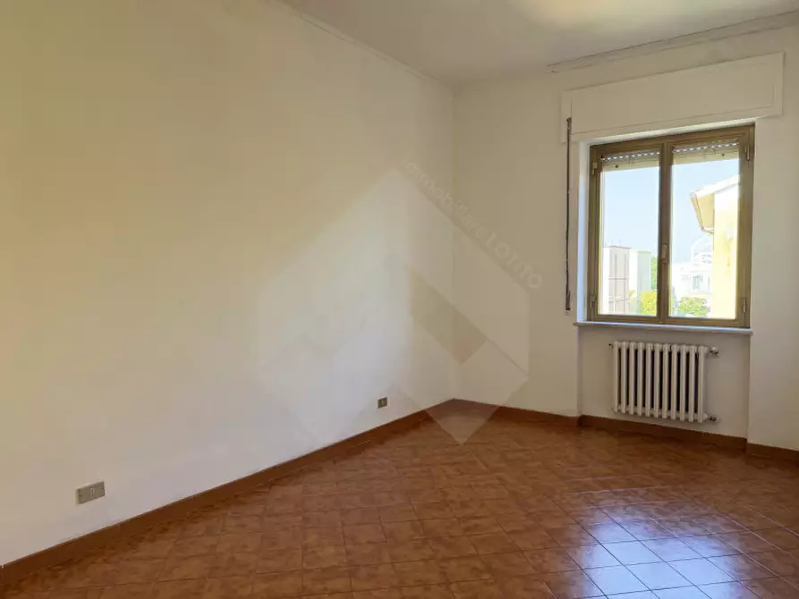 Immagine 15 di Appartamento in vendita  in Viale Antonio Gramsci, 16 a Andria