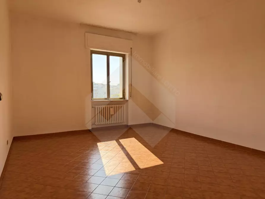 Immagine 15 di Appartamento in vendita  in Viale Antonio Gramsci, 16 a Andria