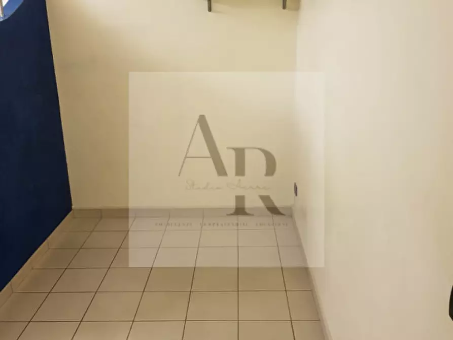 Immagine 5 di Negozio in affitto  in Via Comelico a Salzano
