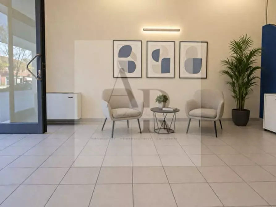 Immagine 8 di Negozio in affitto  in Via Comelico a Salzano