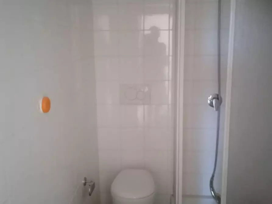 Immagine 7 di Appartamento in vendita  in Via Roma a Capodimonte