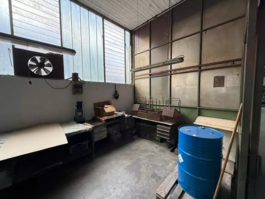 Immagine 10 di Capannone industriale in vendita  in Via Repubblica, 25065 Lumezzane BS, Italia a Lumezzane