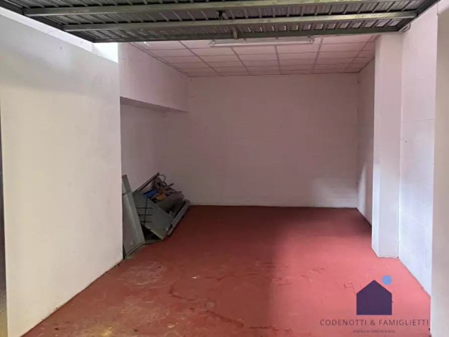 Immagine 5 di Garage in vendita  in Via Scipio Slataper, 5 a Brescia