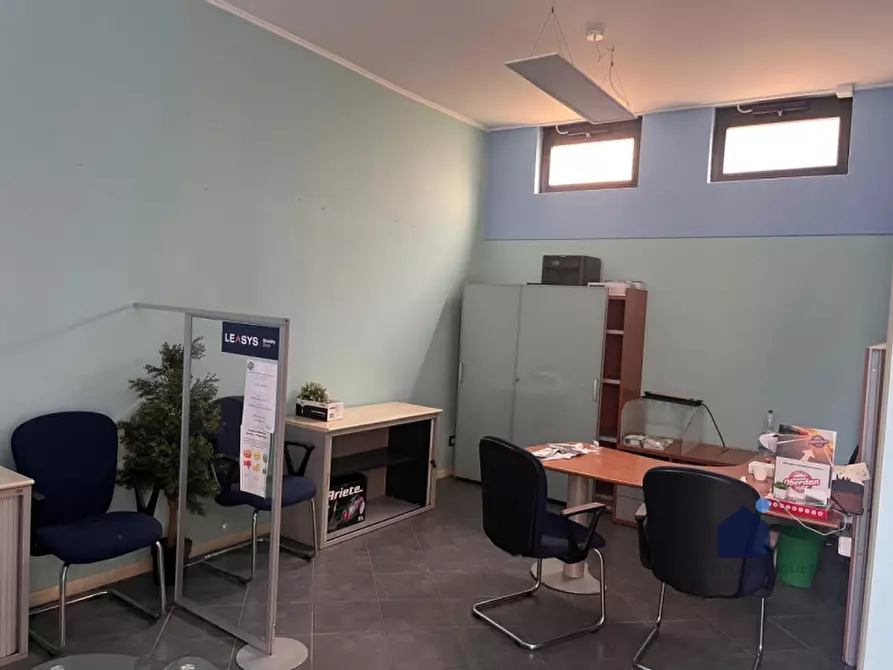 Immagine 15 di Attività commerciale in vendita  in Via Scipio Slataper, 5 a Brescia