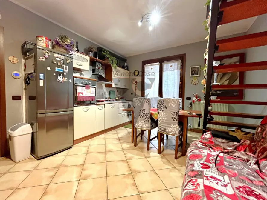 Immagine 1 di Appartamento in vendita  in Via Rialto a Mira