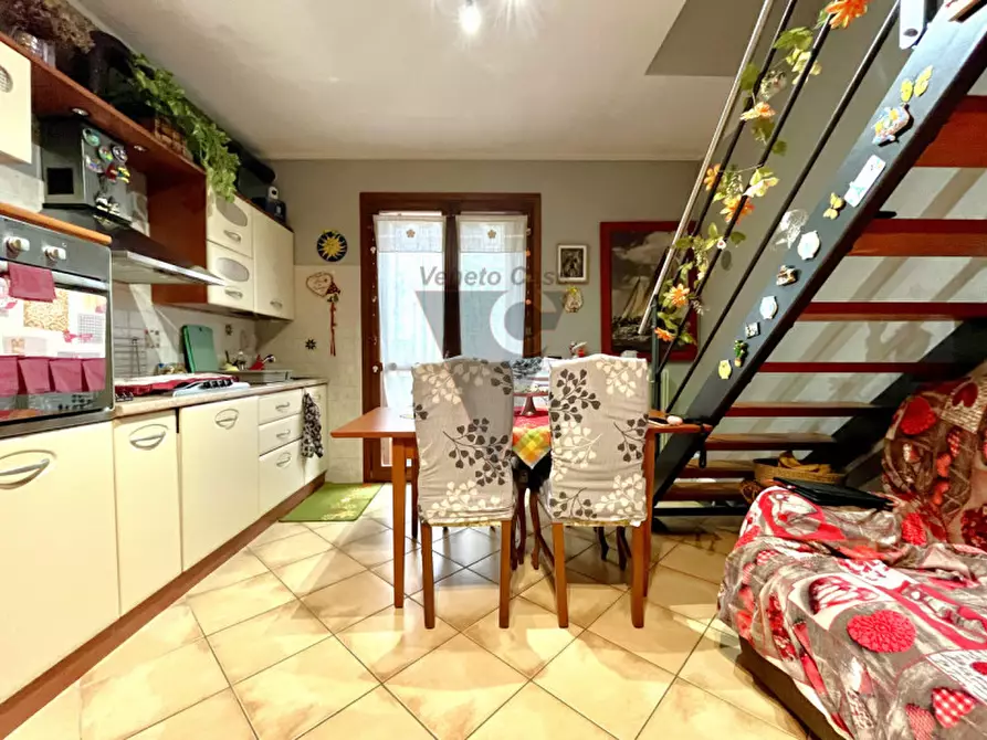 Immagine 2 di Appartamento in vendita  in Via Rialto a Mira