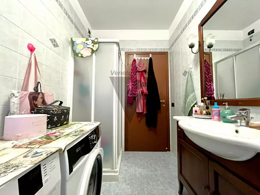 Immagine 7 di Appartamento in vendita  in Via Rialto a Mira