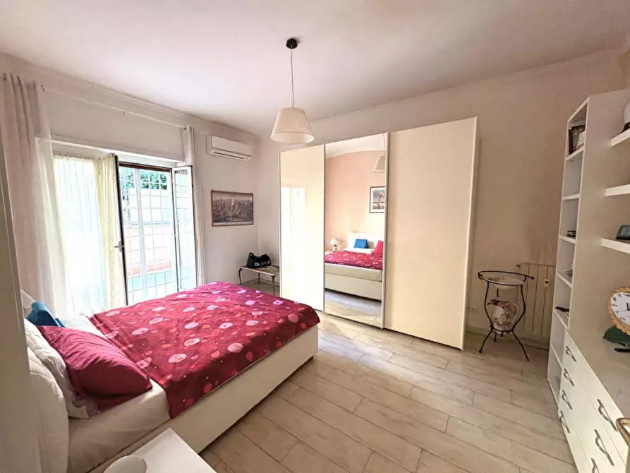 Immagine 11 di Appartamento in vendita  in VIA GAETANO SACCHI a Roma