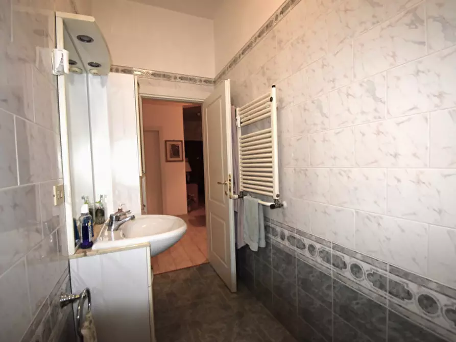 Immagine 11 di Appartamento in vendita  in VIA GAETANO SACCHI a Roma