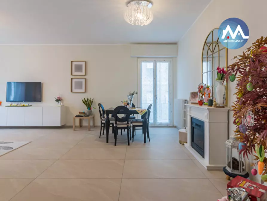 Immagine 3 di Appartamento in vendita  in via Arno 30 a Pesaro