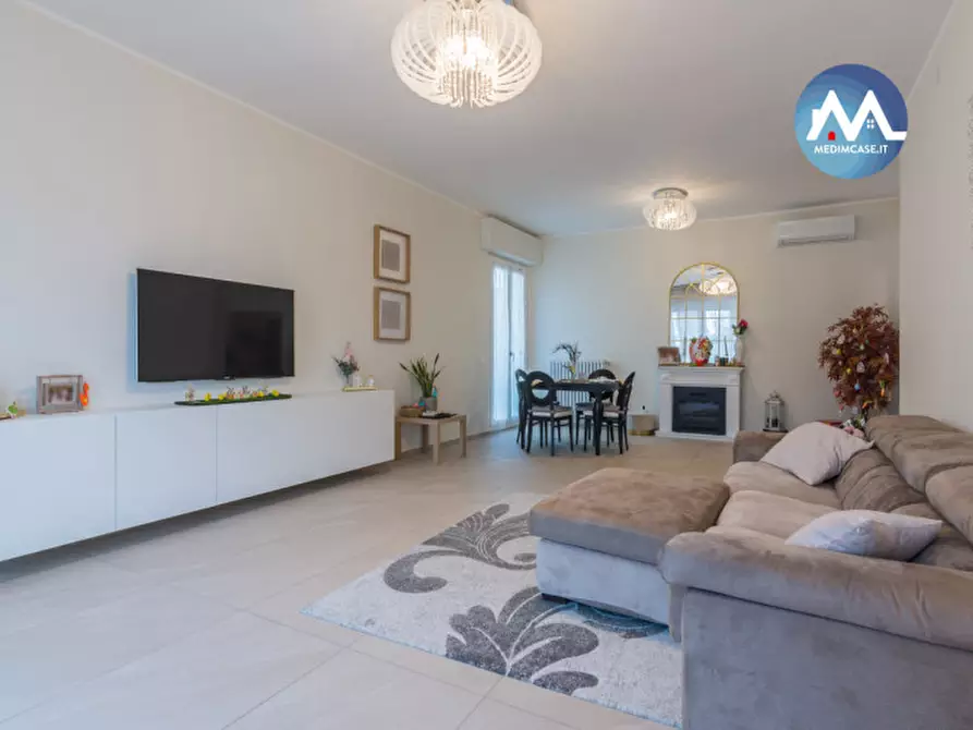 Immagine 6 di Appartamento in vendita  in via Arno 30 a Pesaro