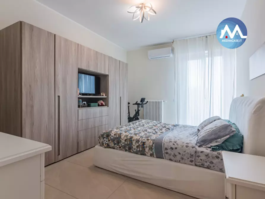 Immagine 15 di Appartamento in vendita  in via Arno 30 a Pesaro