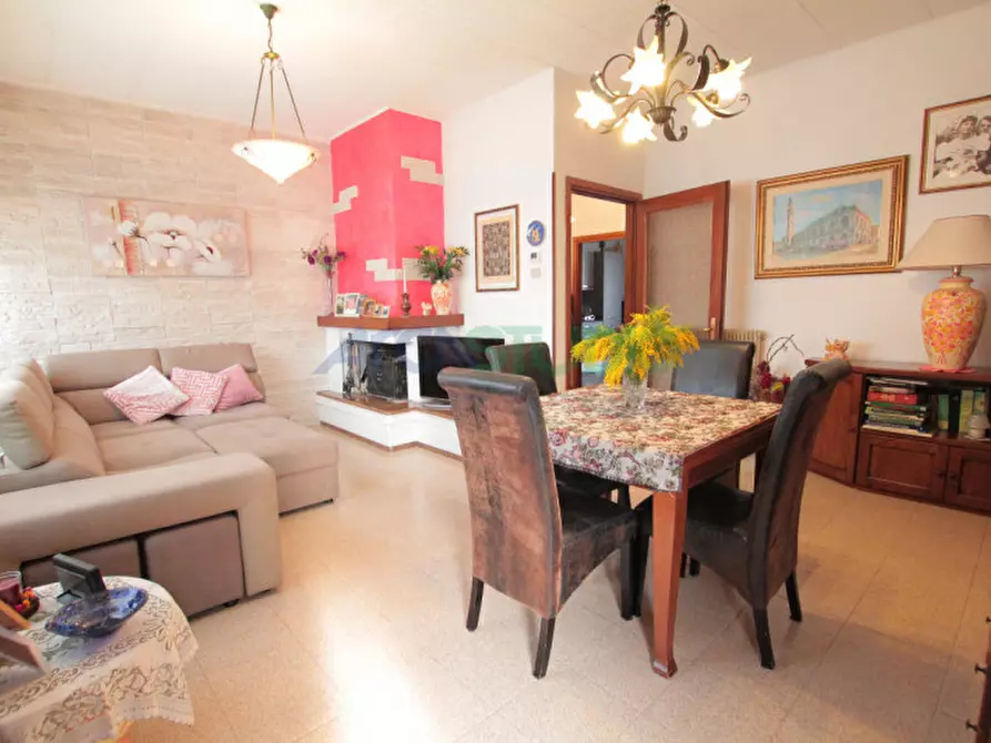 Immagine 4 di Appartamento in vendita  in via jacopo vittorelli a Vicenza