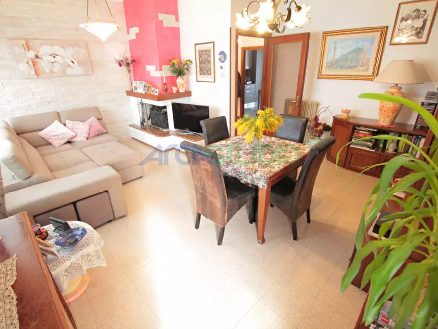 Immagine 5 di Appartamento in vendita  in via jacopo vittorelli a Vicenza