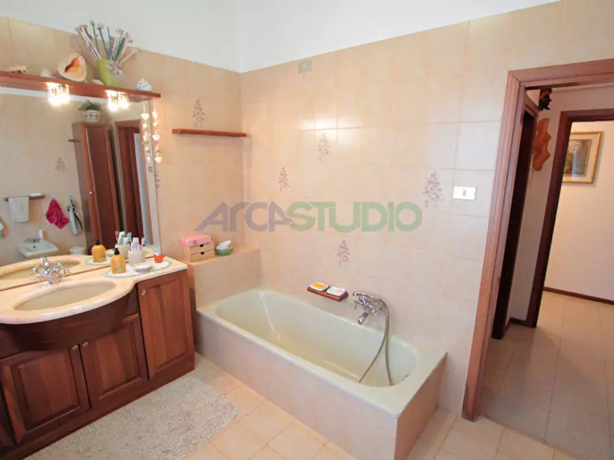 Immagine 28 di Appartamento in vendita  in via jacopo vittorelli a Vicenza