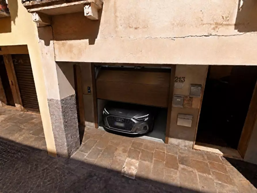 Immagine 5 di Garage in vendita  in via Cesare Battisti 215 a Padova