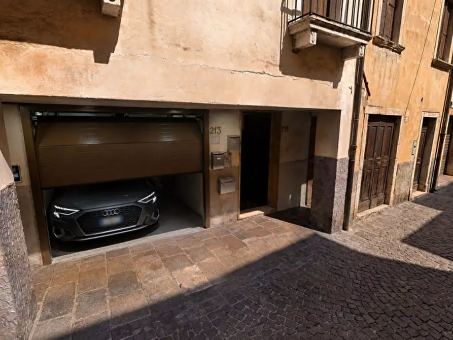 Immagine 9 di Garage in vendita  in via Cesare Battisti 215 a Padova