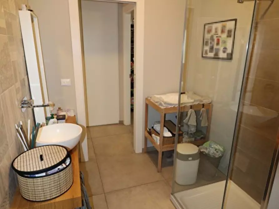 Immagine 11 di Villetta a schiera in vendita  in via Aretina Levanella a Montevarchi