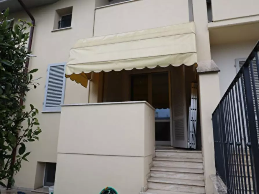 Immagine 36 di Villetta a schiera in vendita  in via Aretina Levanella a Montevarchi