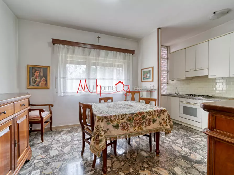 Immagine 1 di Appartamento in vendita  in Via Salvatore Di Giacomo a Padova