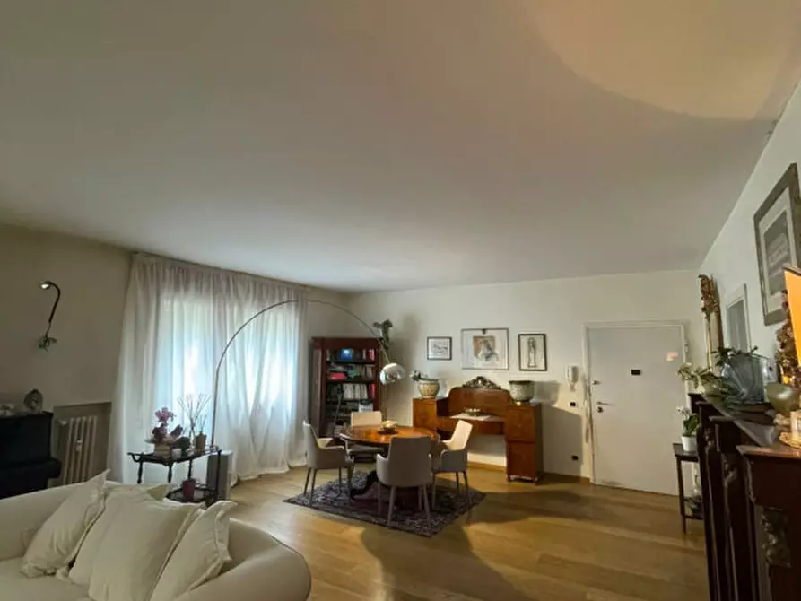 Immagine 3 di Appartamento in vendita  in Via Zabarella a Padova