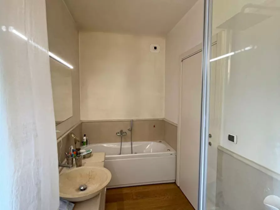 Immagine 15 di Appartamento in vendita  in Via Zabarella a Padova