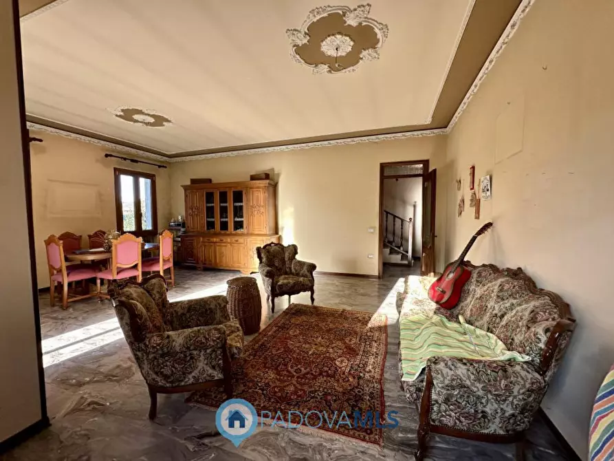 Immagine 3 di Villa in vendita  in Via Risorgimento a Bovolenta