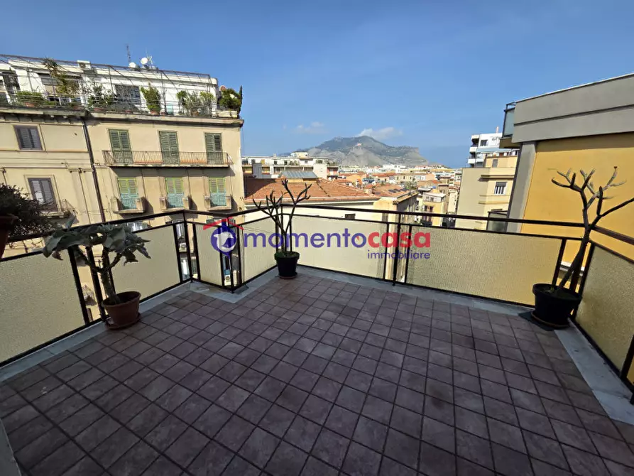 Immagine 6 di Attico in vendita  in via Dante 58A a Palermo