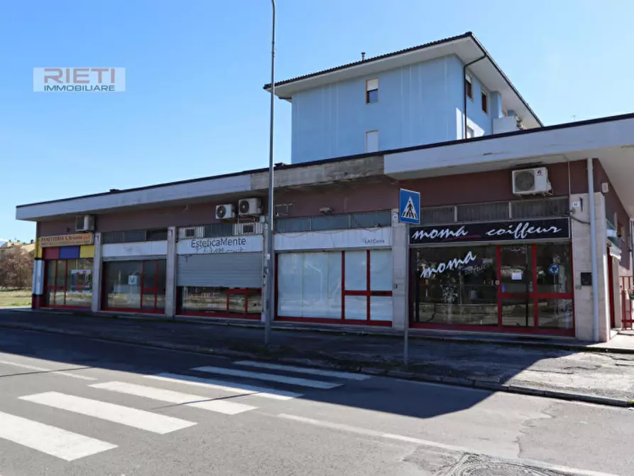 Immagine 1 di Negozio in vendita  in Largo Salvo D'Acquisto a Rieti