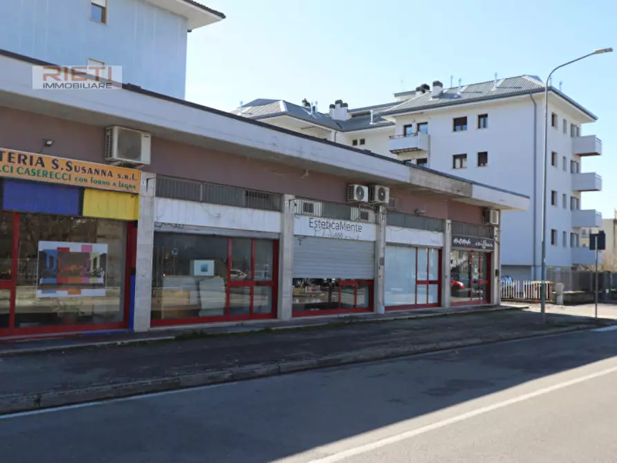 Immagine 2 di Negozio in vendita  in Largo Salvo D'Acquisto a Rieti
