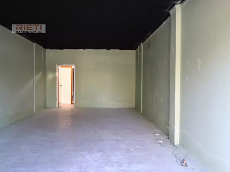 Immagine 4 di Negozio in vendita  in Largo Salvo D'Acquisto a Rieti