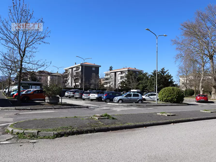 Immagine 9 di Negozio in vendita  in Largo Salvo D'Acquisto a Rieti