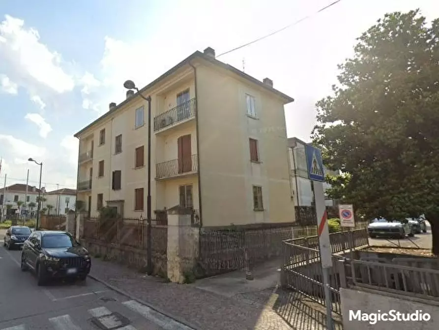Immagine 1 di Appartamento in vendita  in Via IV Novembre 6 a Ospedaletto Euganeo