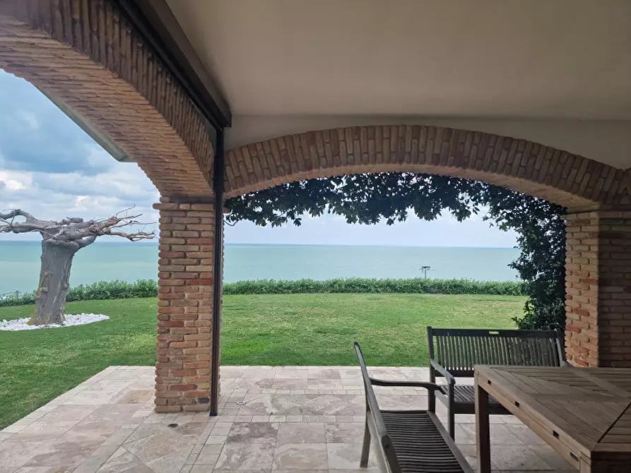 Immagine 38 di Villa in vendita  a Fossacesia