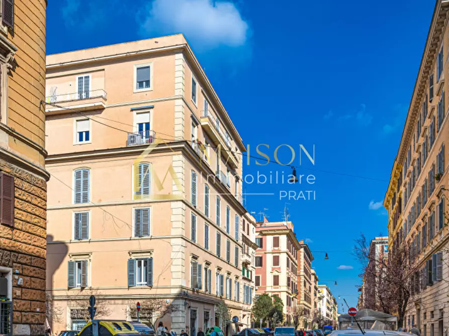 Immagine 13 di Appartamento in vendita  in Via degli Scipioni a Roma