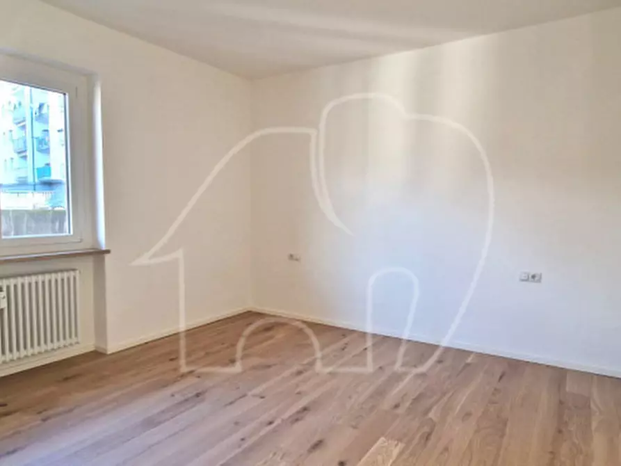 Immagine 5 di Appartamento in vendita  in Via Castel Flavon - Küepachweg a Bolzano