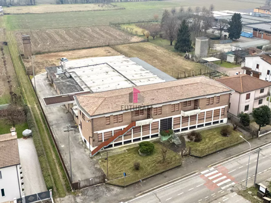 Immagine 2 di Capannone industriale in vendita  in VIA DEGLI EROI,96 a Quinto Vicentino