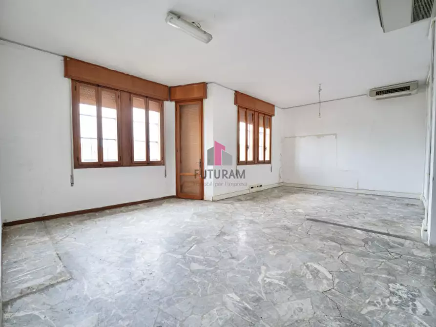 Immagine 23 di Capannone industriale in vendita  in VIA DEGLI EROI,96 a Quinto Vicentino