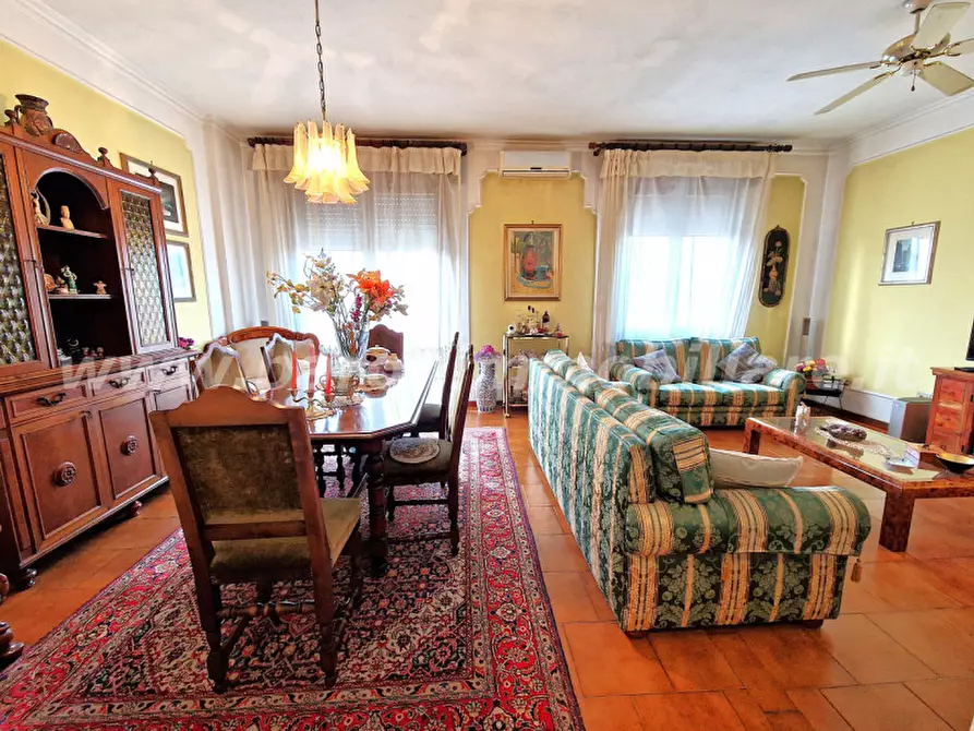 Immagine 5 di Appartamento in vendita  in Viale Pietro Pietramellara, 15 a Bologna