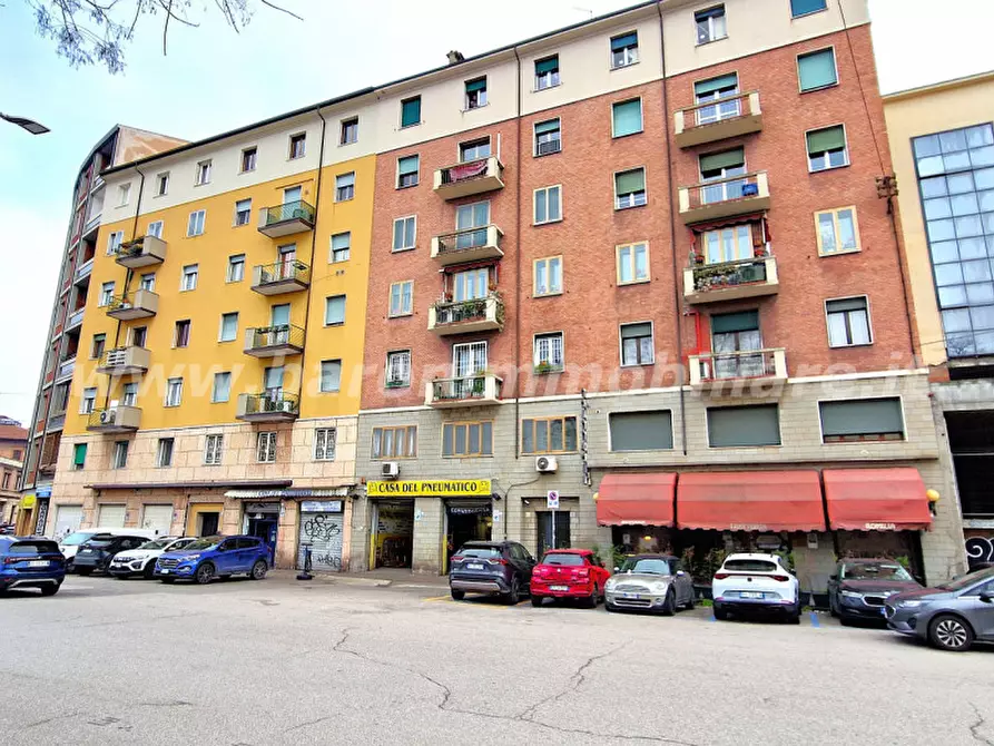 Immagine 26 di Appartamento in vendita  in Viale Pietro Pietramellara, 15 a Bologna